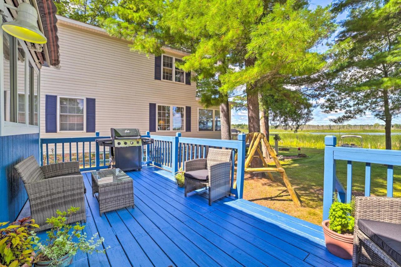 East Tawas Lakefront Getaway With Kayaks And Deck Esterno foto
