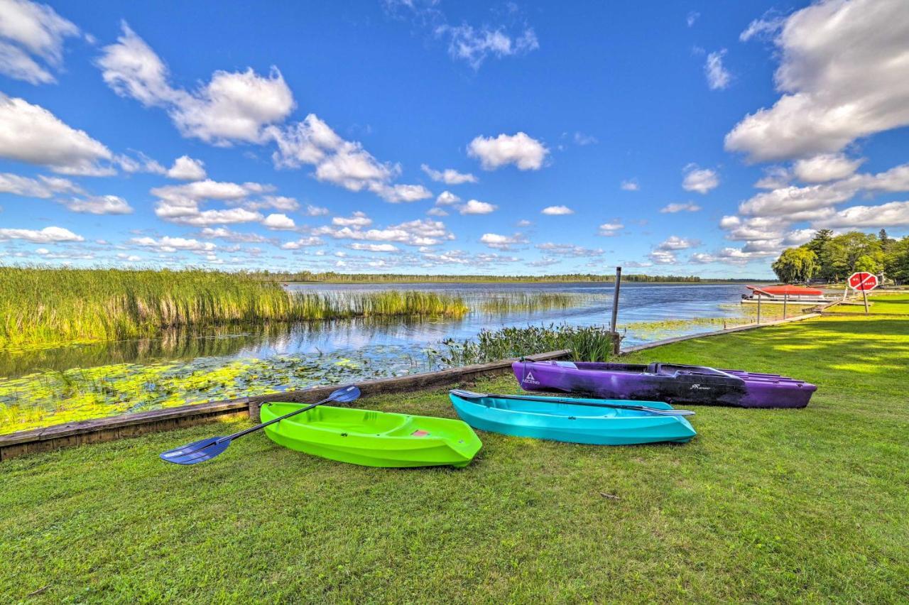 East Tawas Lakefront Getaway With Kayaks And Deck Esterno foto